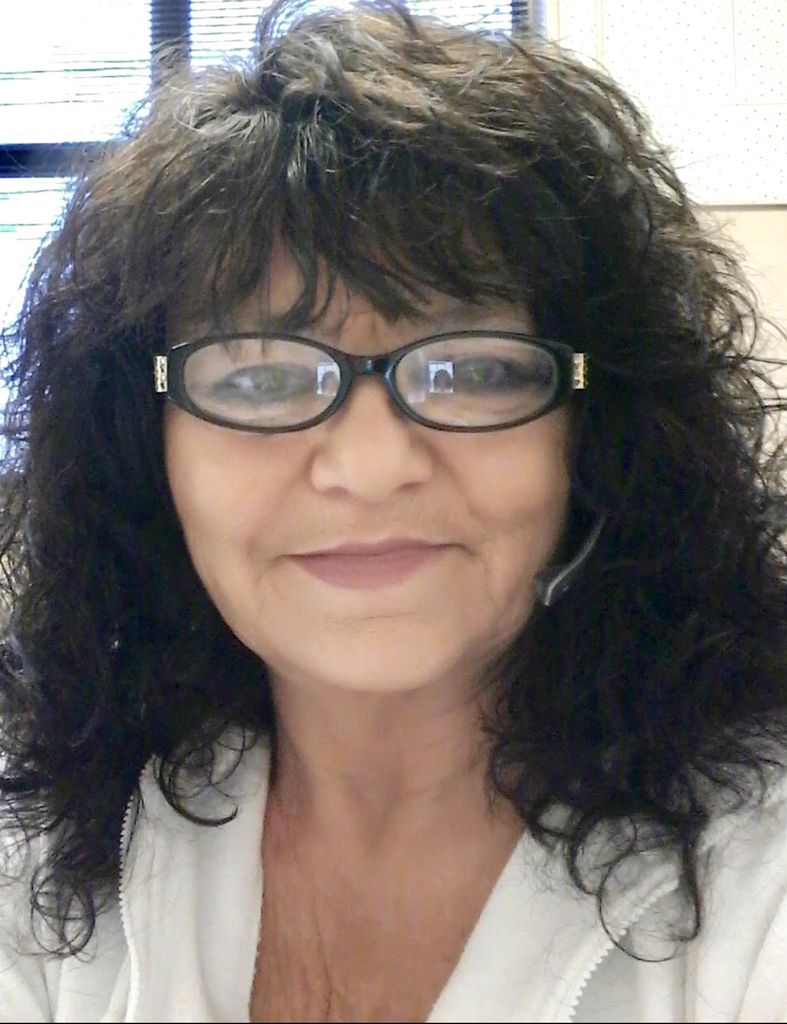Vicky Ellen Downey