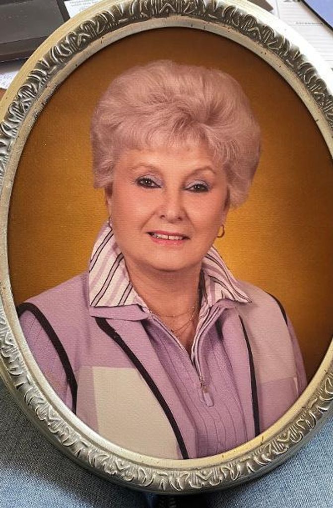 Linda Cobb Profile Photo