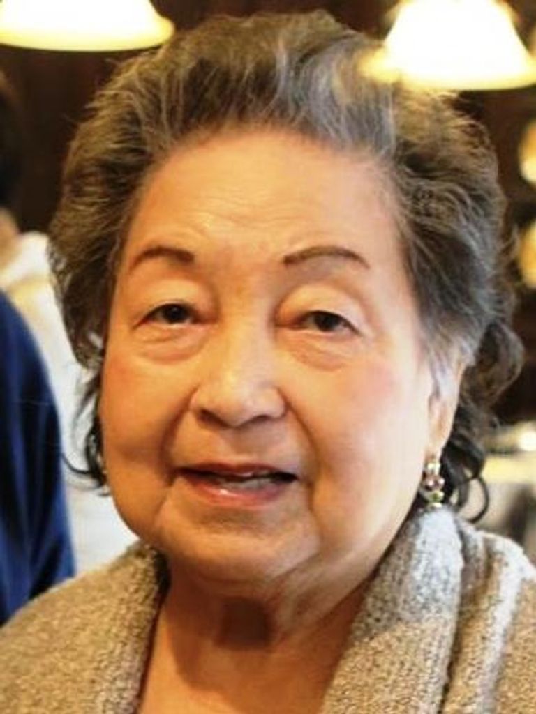 Ofelia Apostol