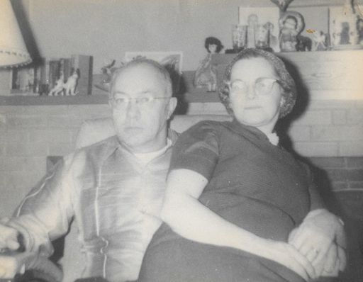 Linda L. Dilling photo gallery thumbnail 17 of 79