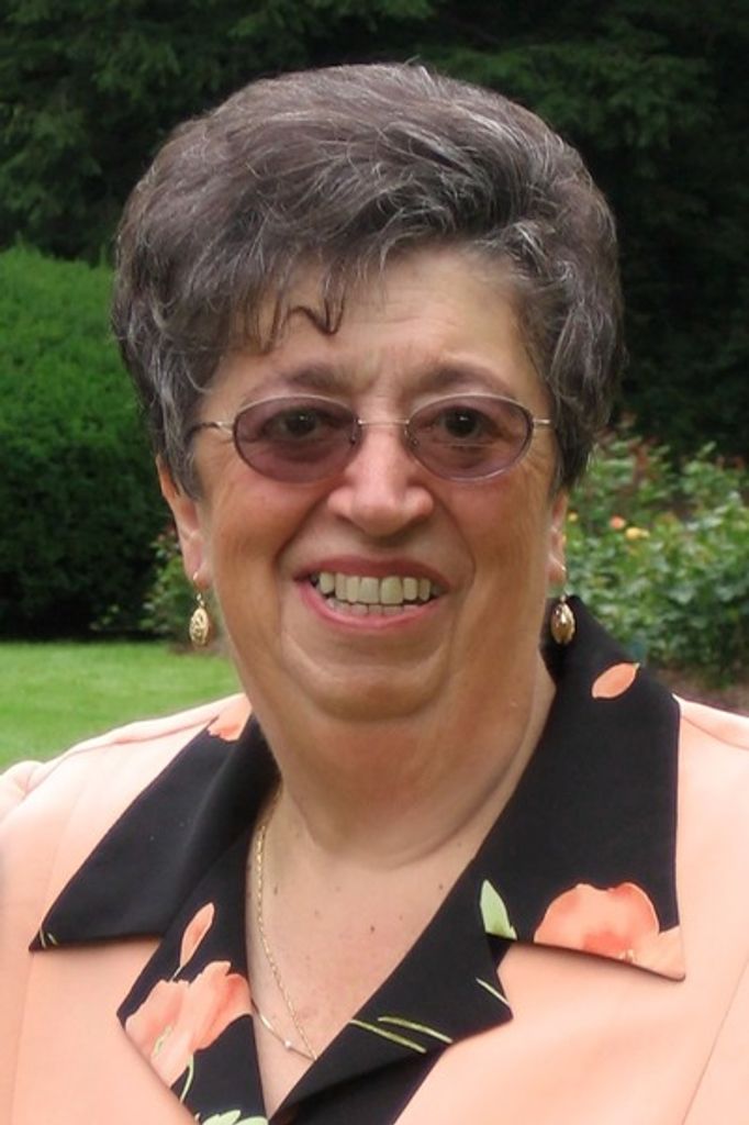 Lois Therese Mastromatteo Profile Photo