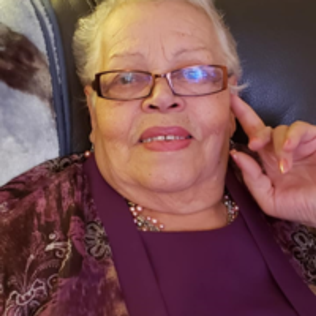 Carmen M Martinez