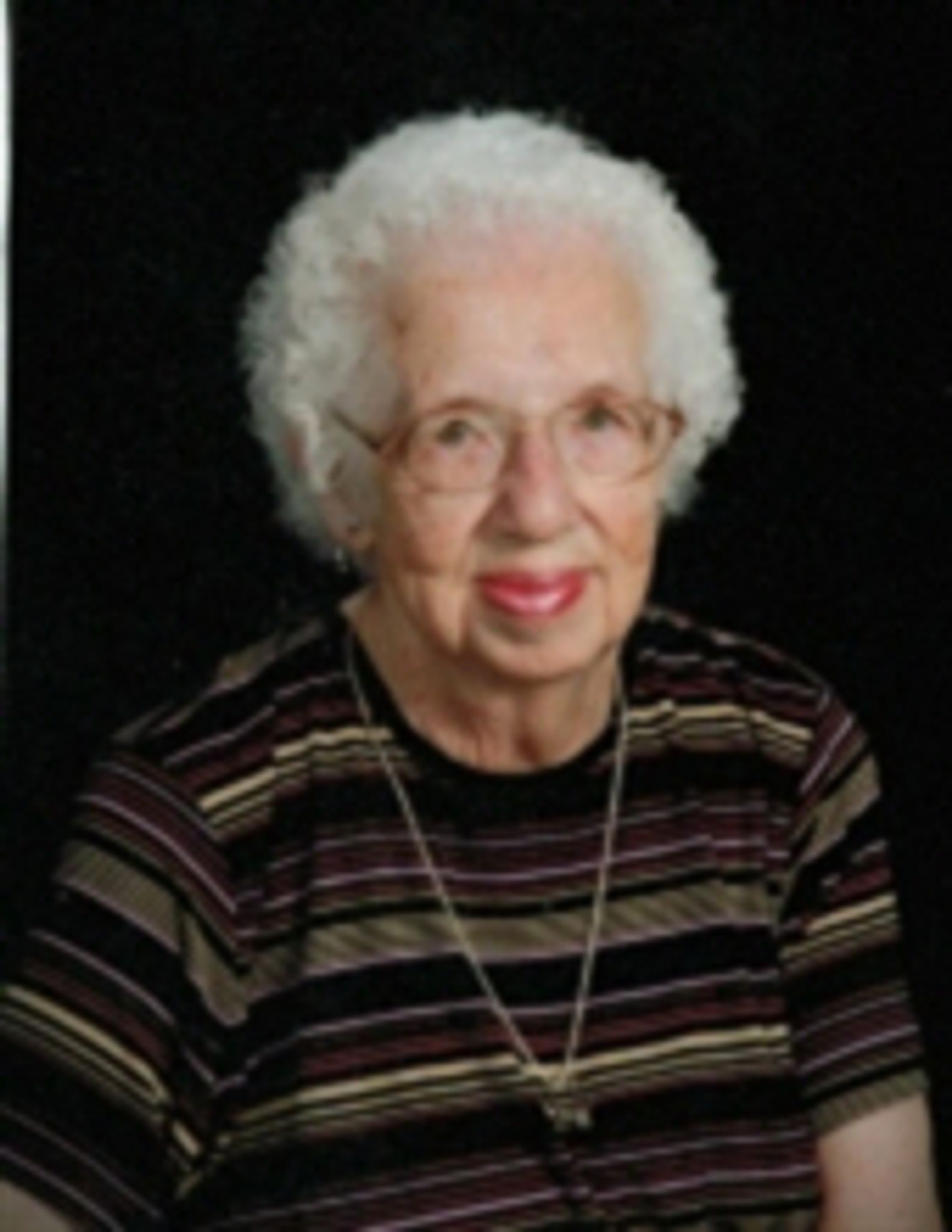 Edna E Viel photo gallery image 1 of 2
