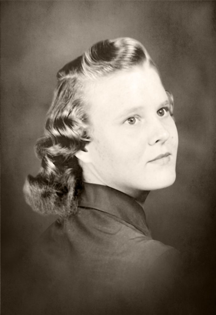 Julia Nell Barnes Profile Photo