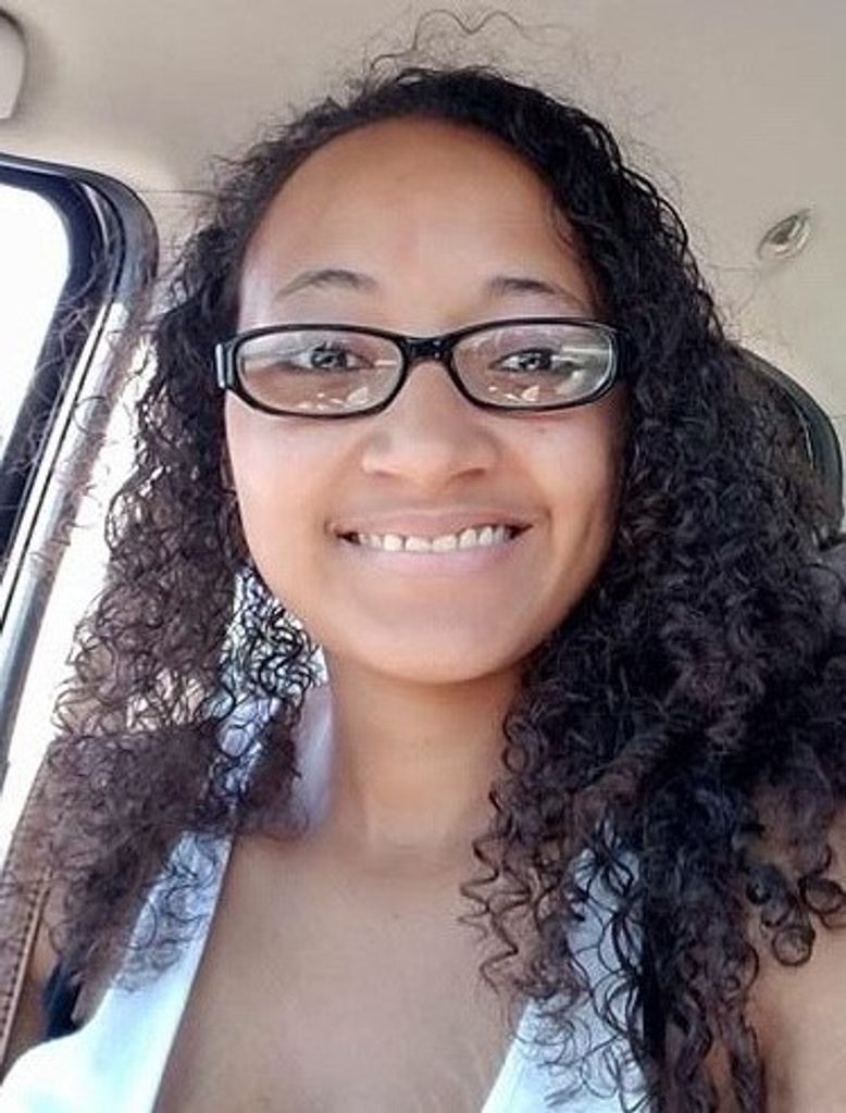 Brittney Erin Henderson - Vasquez