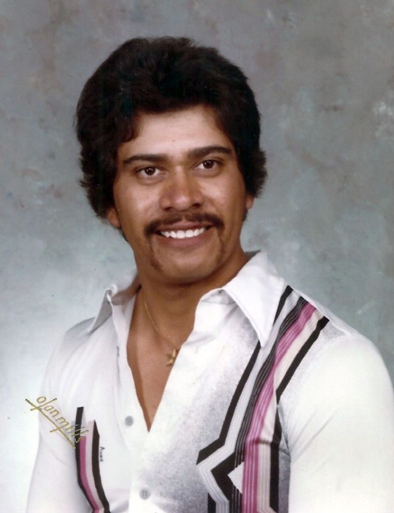 Eli Martinez Profile Photo