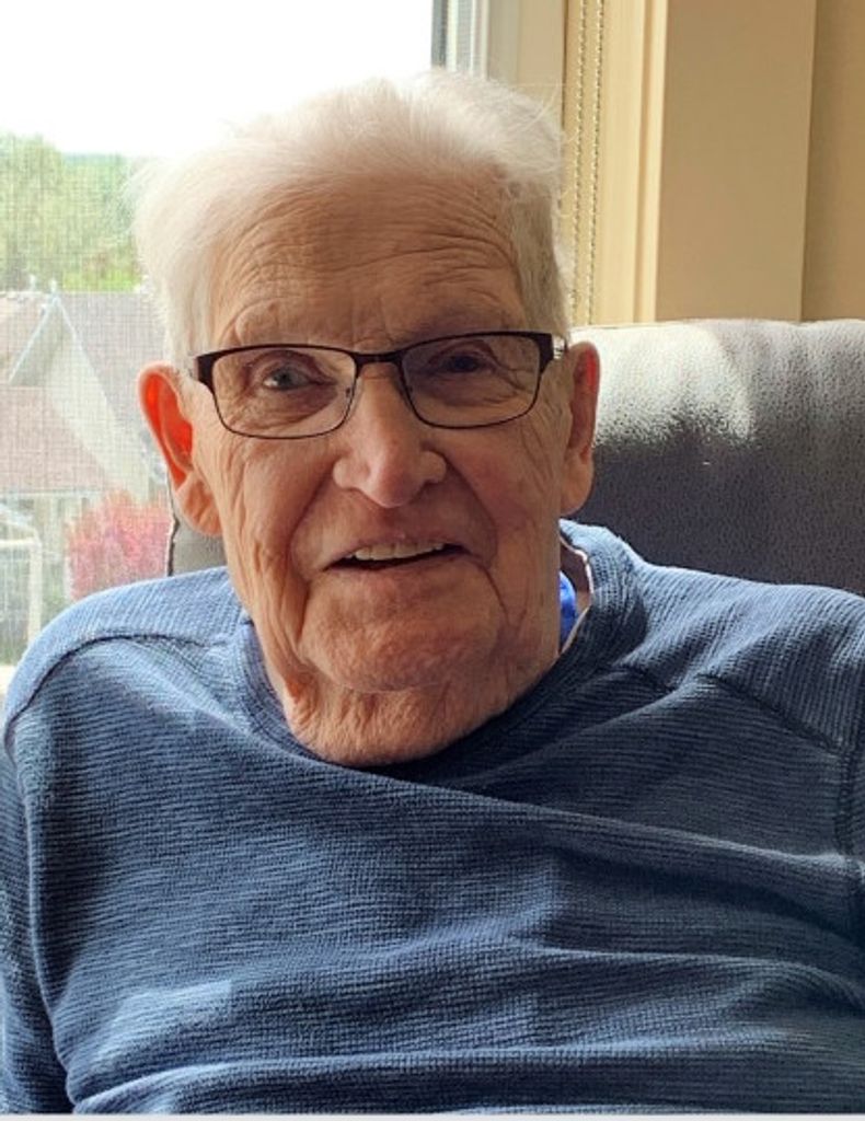 Hector Macdonald Profile Photo