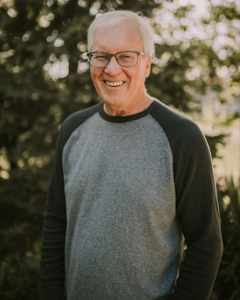 Robert D Macklin Profile Photo