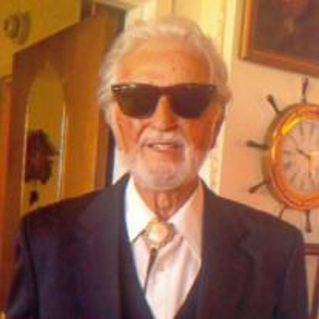 James Plaze Warner