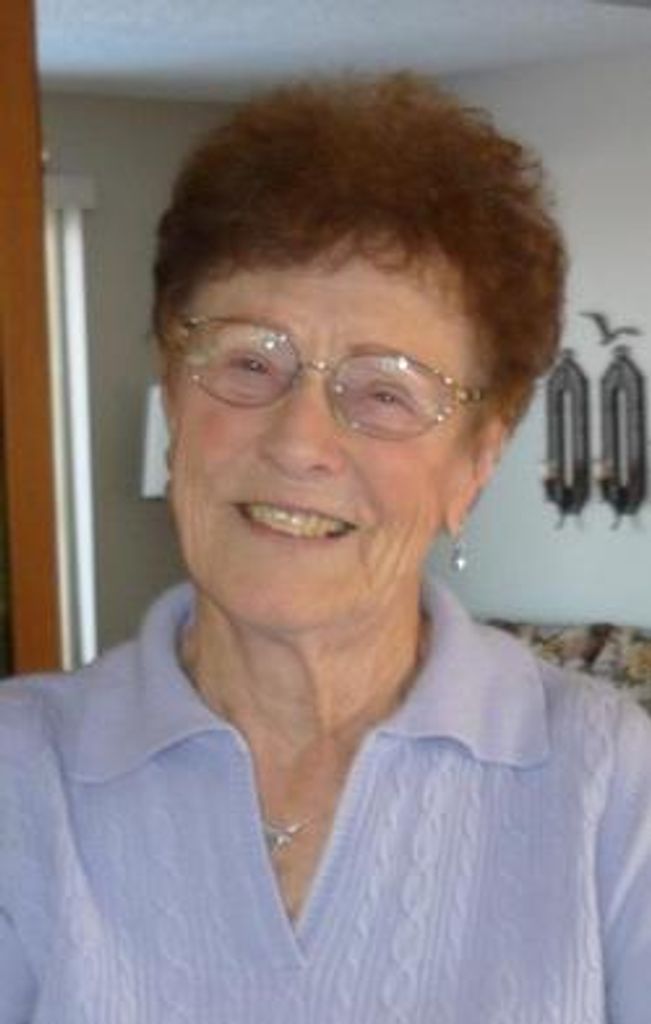 Esther Pfeifle Profile Photo
