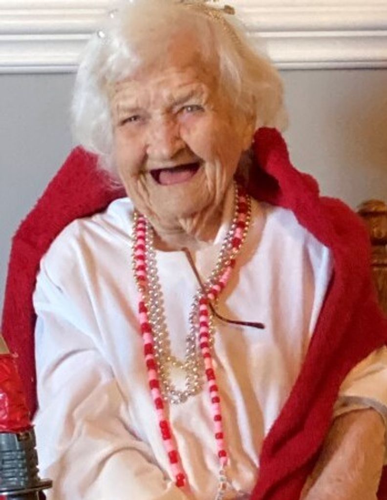 Sarah Louise Dewey Profile Photo