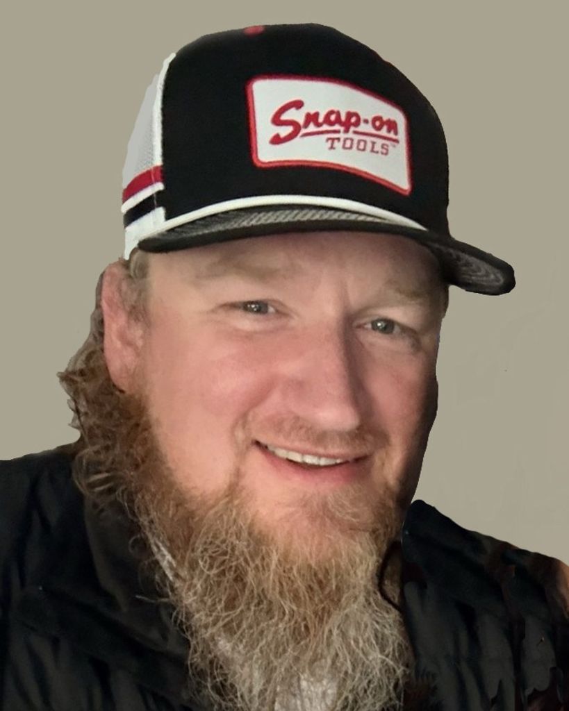 Christopher Alfan "Chris" Lee Profile Photo