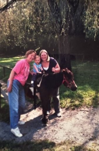 Carolyn  Mae  Webb photo gallery thumbnail 9 of 14