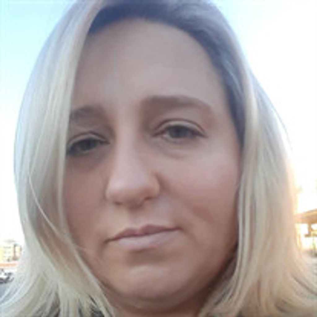 Izabela M Krolik