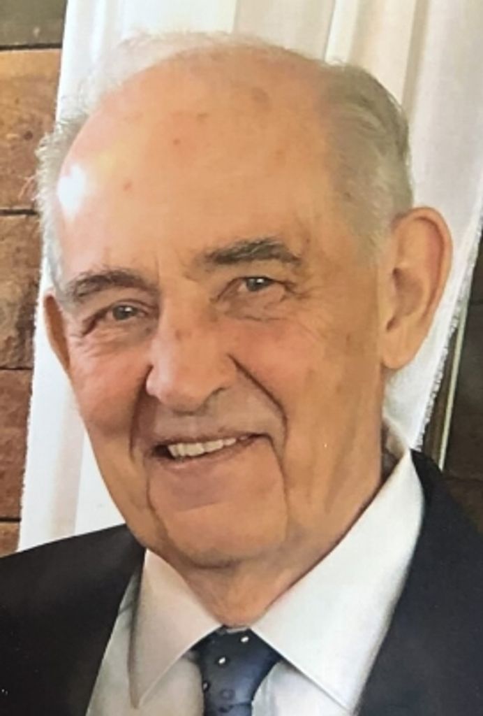 Richard A Derouche