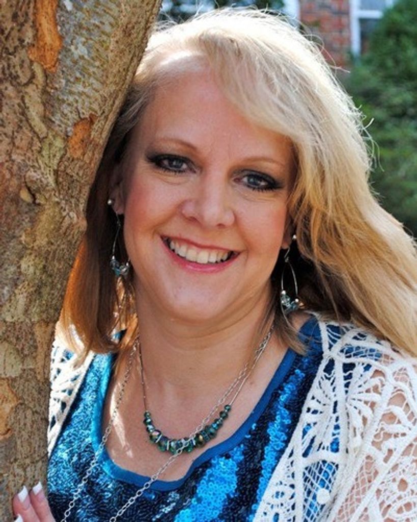 Lin Mcnamara Profile Photo