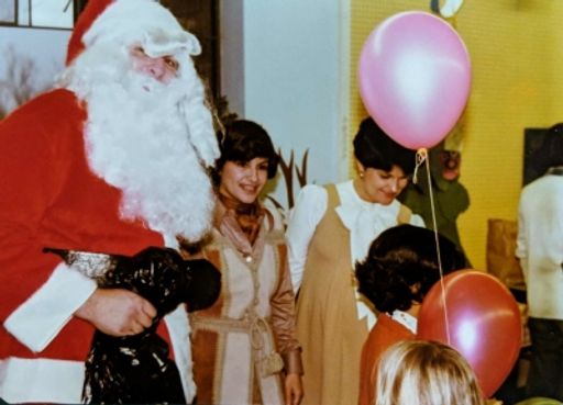 Rebecca Soltanzadeh photo gallery thumbnail 18 of 36