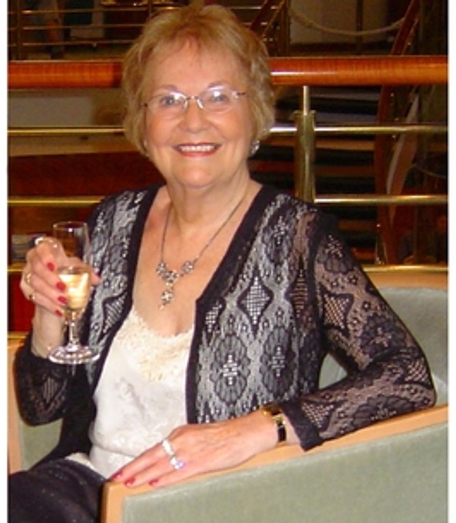 Gloria Hart