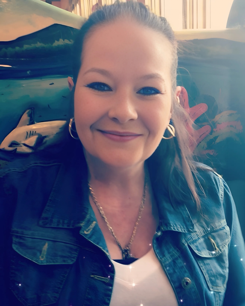 Amy Lee Fairow Profile Photo
