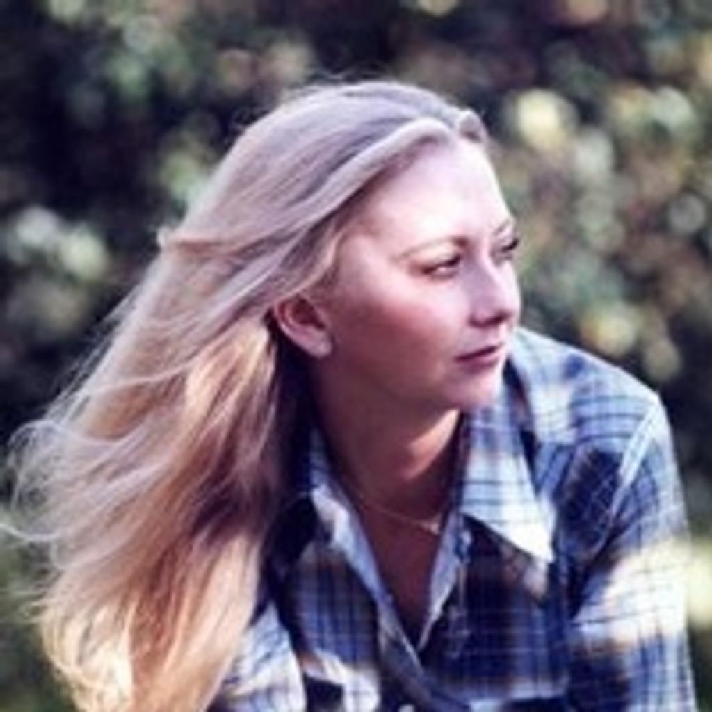 Julianne Adams