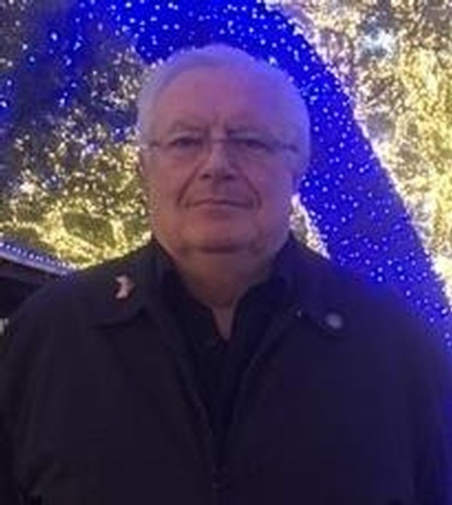 Tom Armstrong Profile Photo