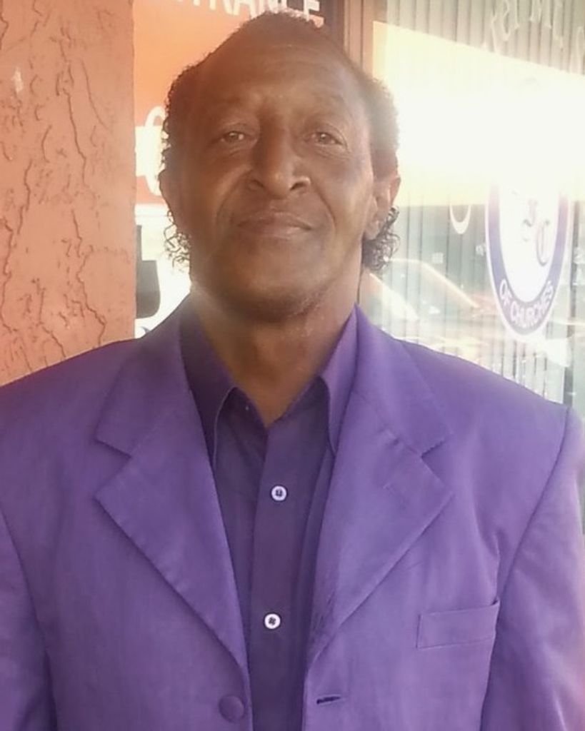Carl Brown Profile Photo