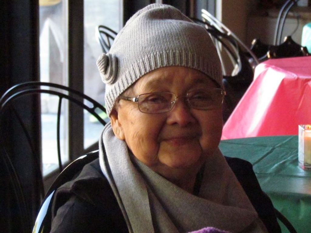 Maria Paz Luz Manuel Montalban