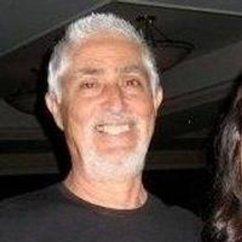 Enrique Olmos