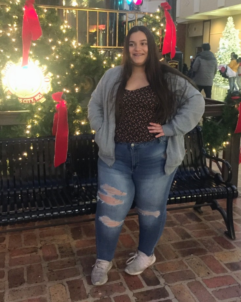 Victoria Issabella Cortes