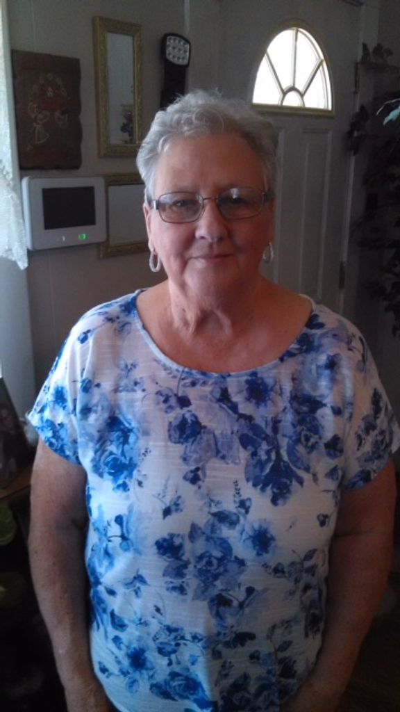 Janis "Gail" (Traywick)  White