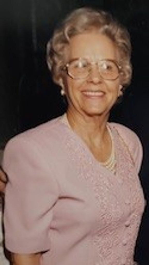 Lola Washburn Profile Photo