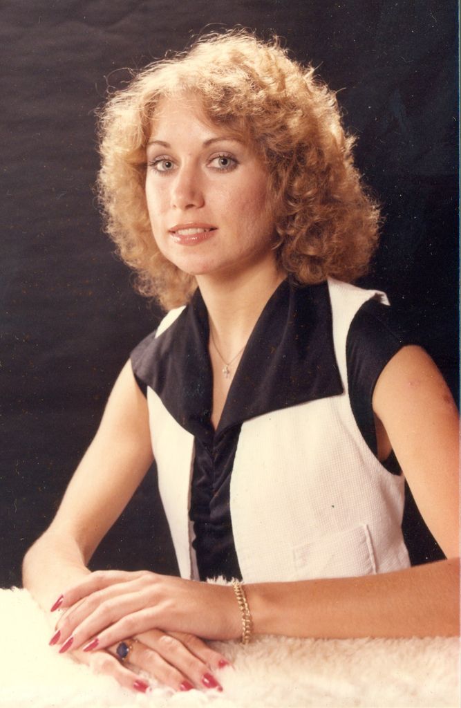 Leslie Hair Profile Photo