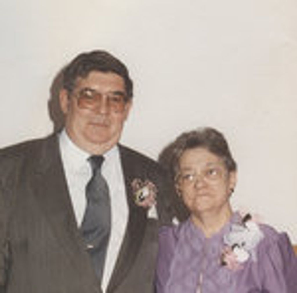 Barbara J (Howell)  England