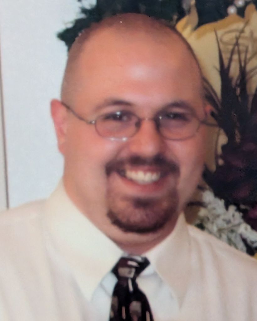 Jared Benjamin Elliott Profile Photo