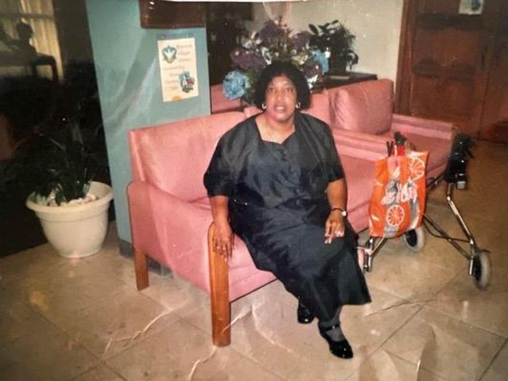 Cynthia Delois Smith Profile Photo
