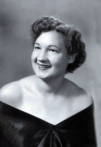 Pauline Dalton photo gallery thumbnail 11 of 72