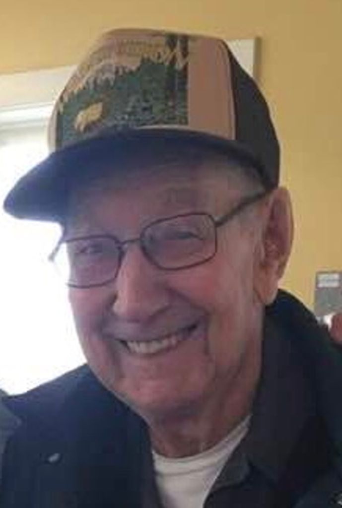 Carl Lindholm Profile Photo