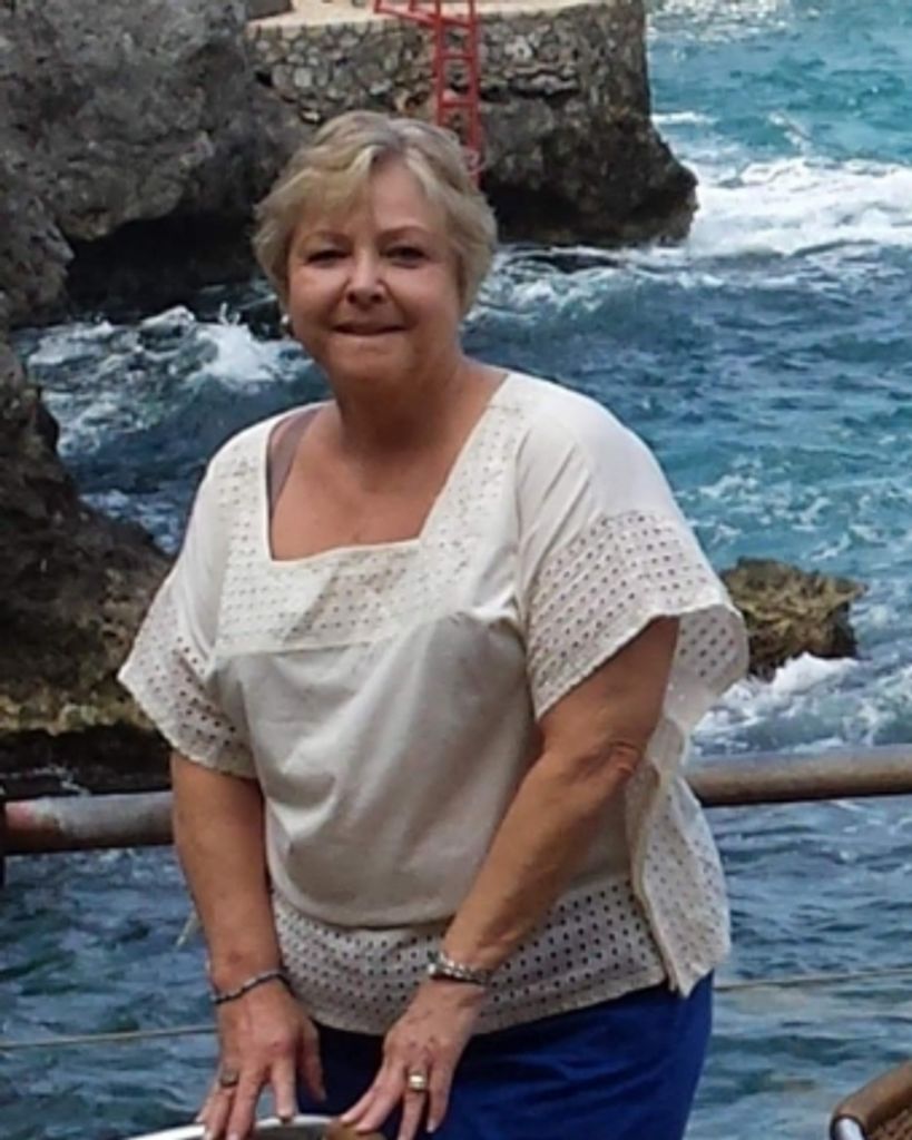Linda Susan Holcombe Profile Photo