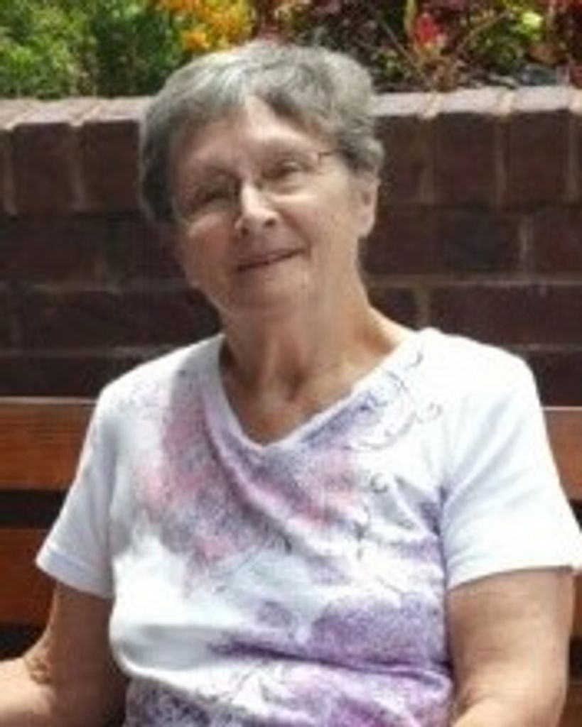 Shirley L. "Moonie" Hartman Profile Photo
