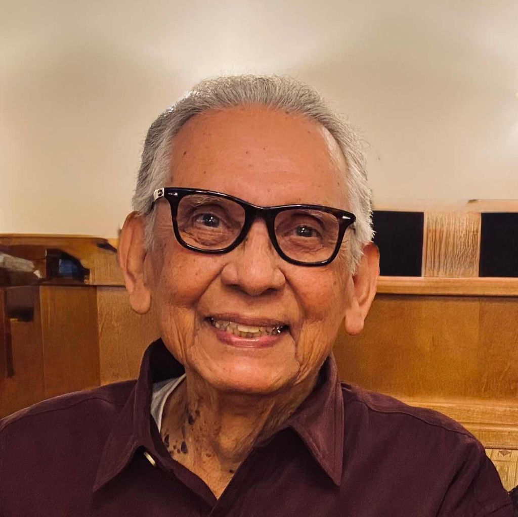 Henry Saenz Profile Photo