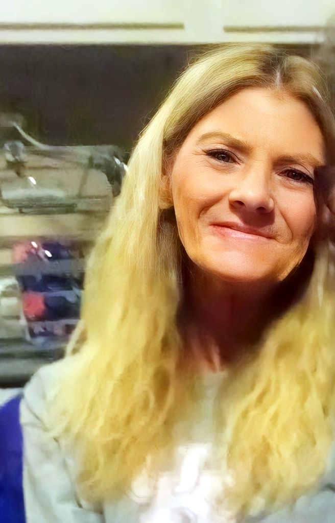 Rebecca Ann Hampton Profile Photo