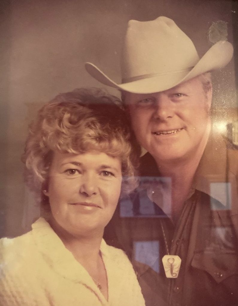 Betty (Knudson)  Johnson Profile Photo
