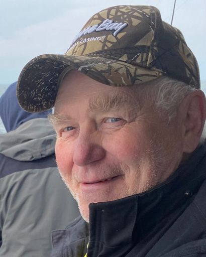 Donald R Sunde's obituary image