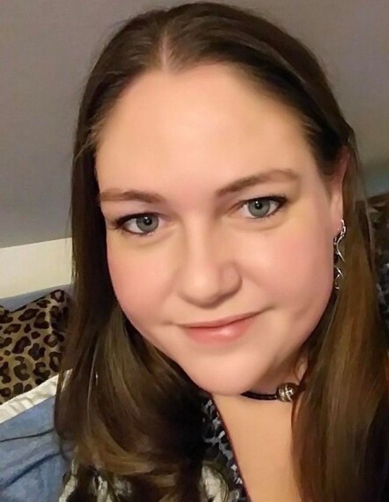 Erin C. Halsdorff Profile Photo