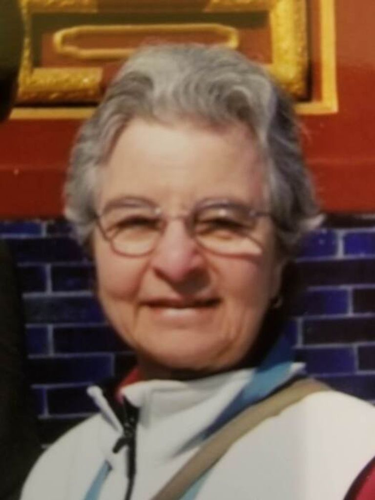 Marie "Joan" (Deban)  Laham