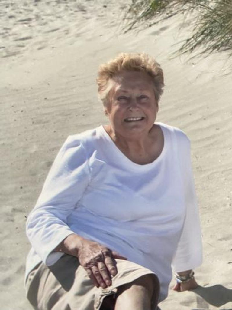Lorraine C. Laperle Profile Photo