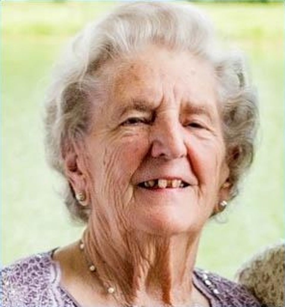 Elvira R Hien