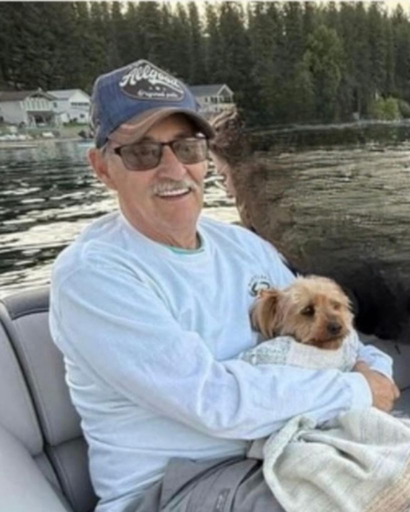 Robert "Bob" Dale Allgood