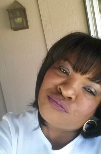 Brenda Thomas photo gallery thumbnail 13 of 36