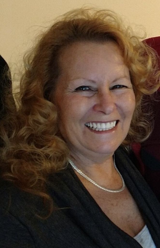 Victoria "Vicky" (Mace)  Pritt